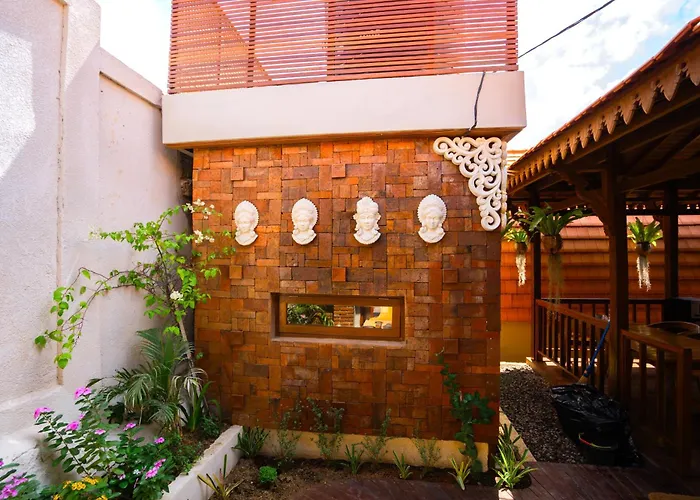 Puri Lumbung 3*