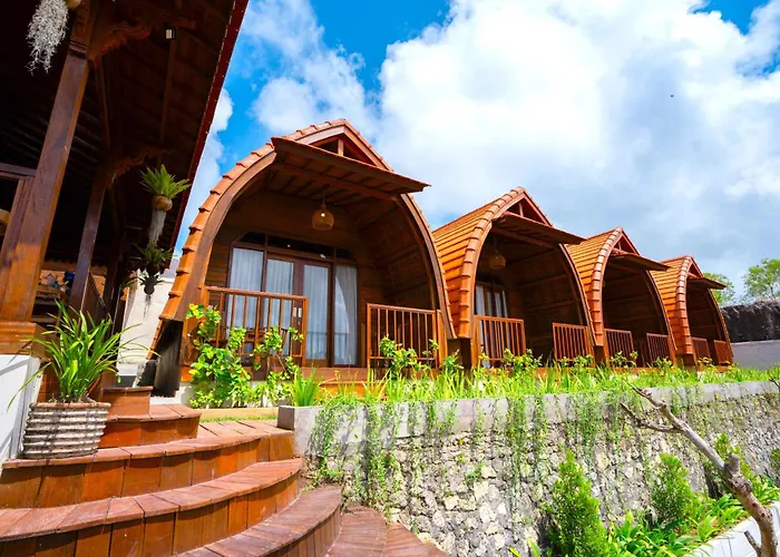 Puri Lumbung 3*