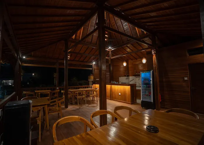 Puri Lumbung فندق 3*
