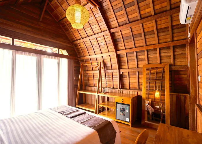 Puri Lumbung 3*